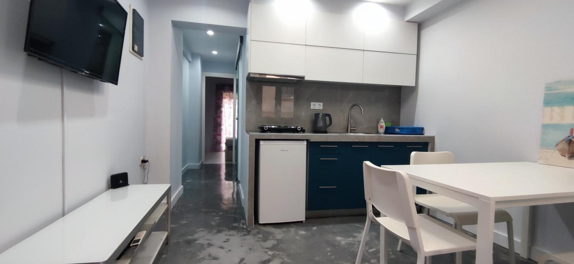New Apartment With A Separate Entrance Near The Subway. Atina Dış mekan fotoğraf