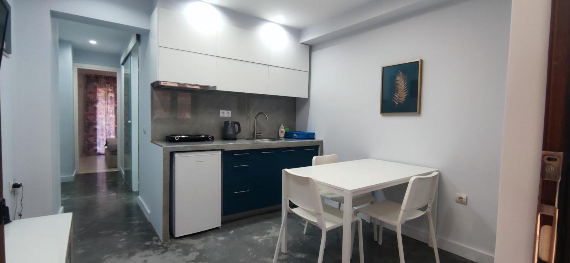 New Apartment With A Separate Entrance Near The Subway. Atina Dış mekan fotoğraf