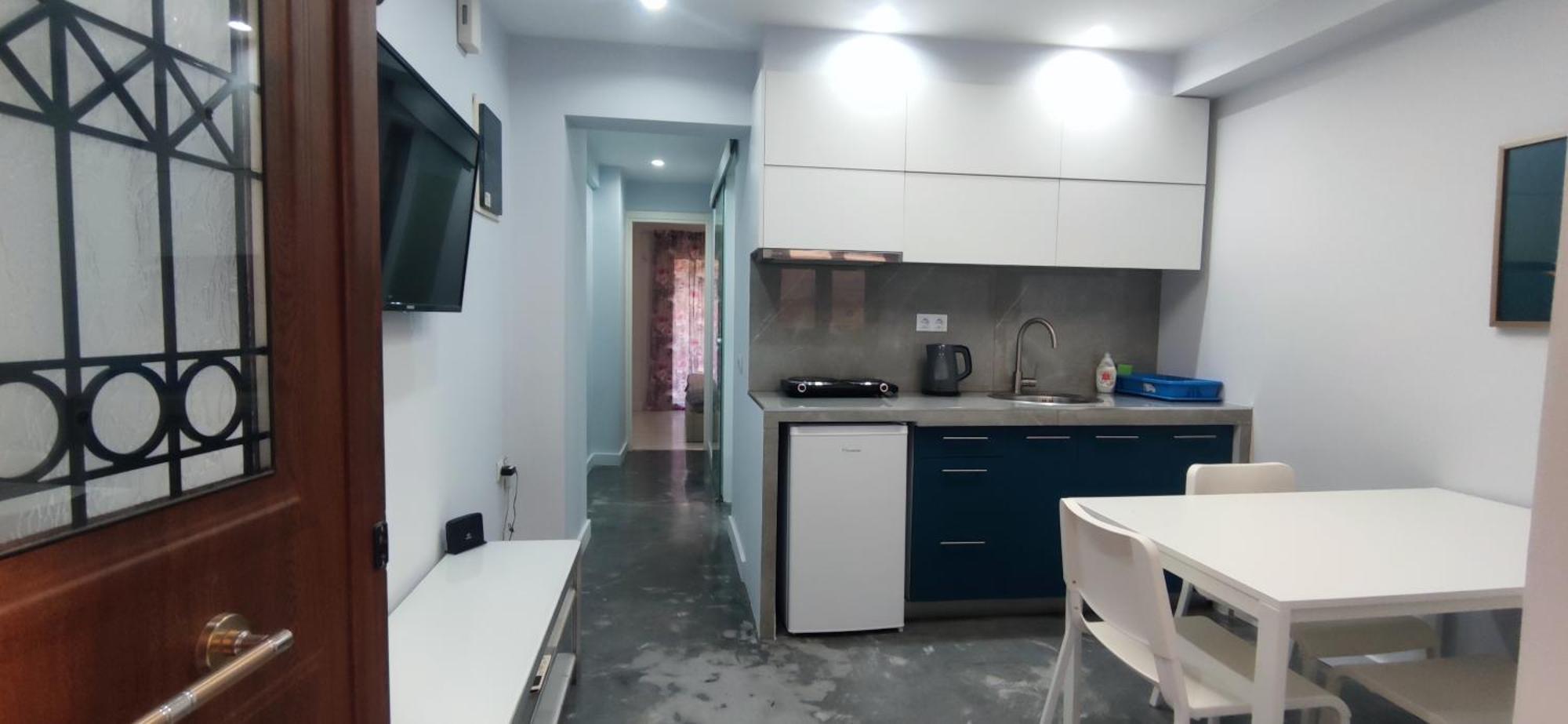 New Apartment With A Separate Entrance Near The Subway. Atina Dış mekan fotoğraf