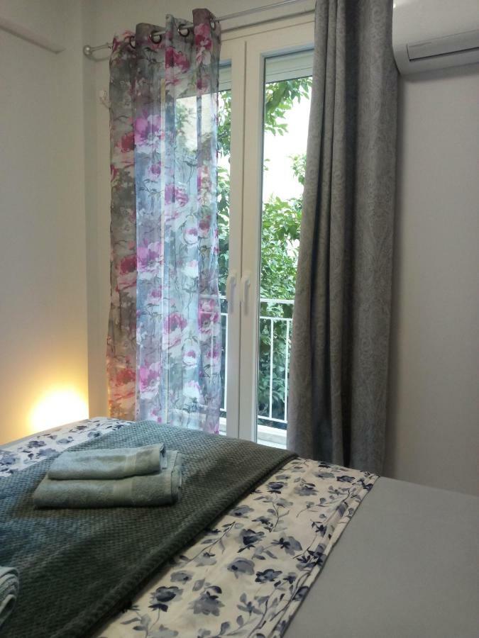 New Apartment With A Separate Entrance Near The Subway. Atina Dış mekan fotoğraf